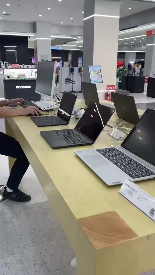 暑期数码电子产品热销,业内人士支招理性购机